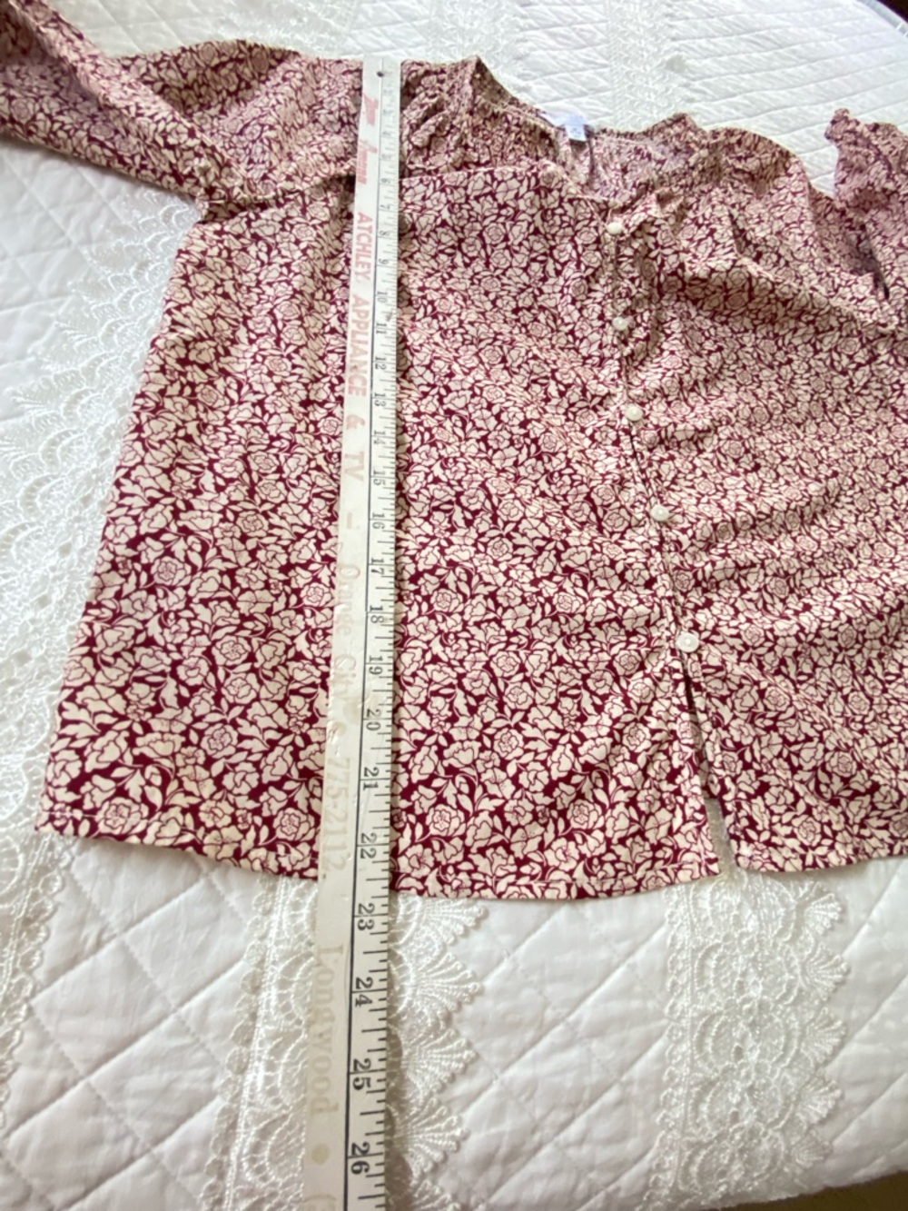 Time and Tru Burgundy and Cream Floral 3/4 Sleeve Peasant Blouse Size Medium - Picture 15 of 15
